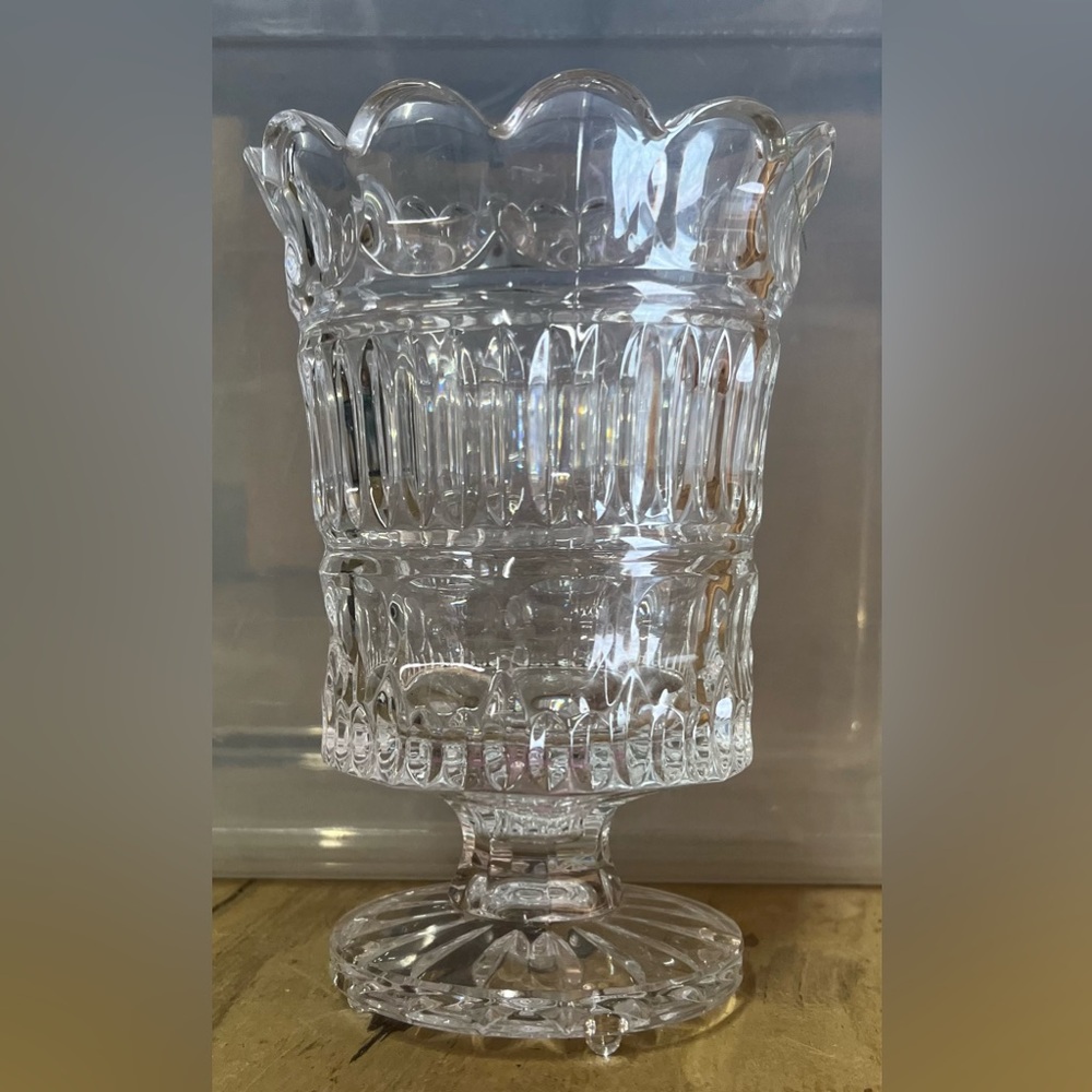 Crystal Clear Industries BRACLET 7" Open Hurricane Candle Holder/Vase